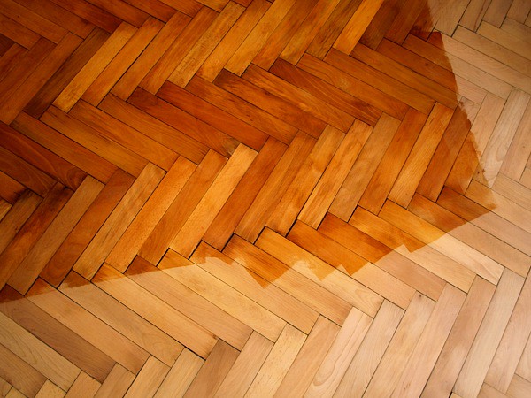 Operazioni di manutenzione straordinaria per il parquet - Arredo Parquet